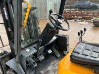 DAEWOO D3S 3 TON DIESEL FORKLIFT - 16