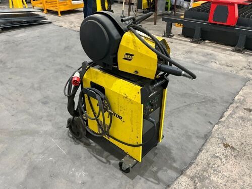 ESAB FABRICATOR EM401i 3 PHASE INVERTER AIR COOLED MIG WELDER & POWER FEED