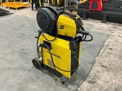 ESAB FABRICATOR EM401i 3 PHASE INVERTER AIR COOLED MIG WELDER & POWER FEED