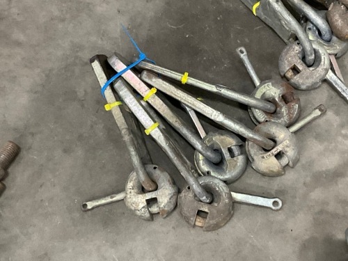 5No. 2.5 TON LIFTING ATTACHMENTS