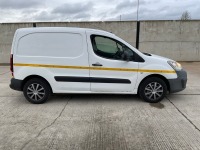 PEUGEOT PARTNER 850 SE 1.6 BLUE HDI 100  - 23