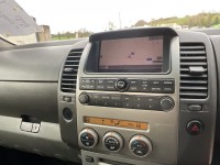 NISSAN NAVARA AVENTURA 2.5 DCI AUTOMATIC DOUBLE CAB PICK UP - 25