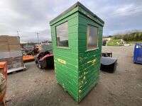 APPROX. 3ft x 3ft WOODEN SECURITY HUT / SHED - 5