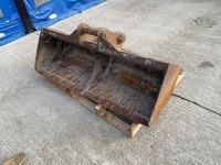 APPROX. 5FT SCOTT SHUGH BUCKET TO SUIT 8 TON EXCAVATOR - 3