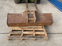 APPROX. 5FT SCOTT SHUGH BUCKET TO SUIT 8 TON EXCAVATOR - 5