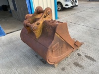 CATERPILLAR APPROX. 4ft TOOTHED DIGGING BUCKET TO SUIT 13 TON EXCAVATOR - 6