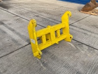 JCB 4000KG LIFTING ATTACHMENT  - 11