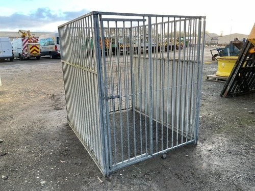 APPROX. 2000mm x 1550mm x 1800mm GALVANISED DOG PEN