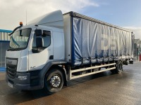 DAF LF220 EURO 6 4X2 18 TON CURTAINSIDER - 3