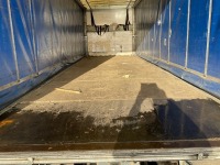 DAF LF220 EURO 6 4X2 18 TON CURTAINSIDER - 19