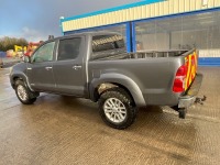 TOYOTA HILUX INVINCIBLE 3.0 D-4D DOUBLE CAB PICK UP - 11
