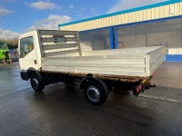 NISSAN NT400 CABSTAR 34.12 2.5 DCI DROPSIDE PICKUP - 11