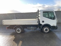 NISSAN NT400 CABSTAR 34.12 2.5 DCI DROPSIDE PICKUP - 21