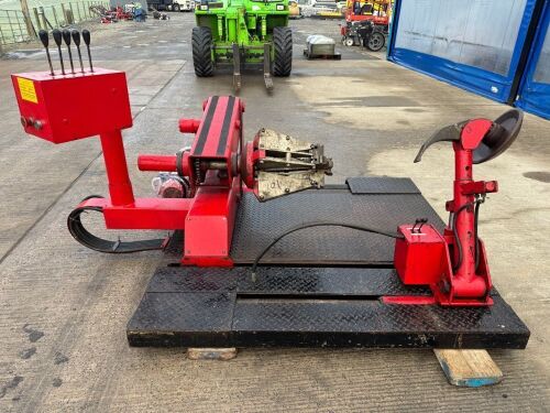 240v COMMERCIAL TYRE CHANGING MACHINE