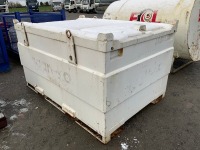 APPROX. 2500 LITRE BUNDED STATIC FUEL BOWSER