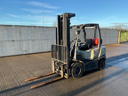 CROWN C5 1050-50 2.5 TON GAS FORKLIFT