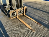 CROWN C5 1050-50 2.5 TON GAS FORKLIFT - 9