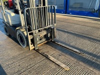 CROWN C5 1050-50 2.5 TON GAS FORKLIFT - 9