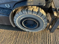 CROWN C5 1050-50 2.5 TON GAS FORKLIFT - 10