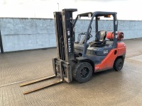 TOYOYA TONERO 3 TON GAS FORKLIFT 