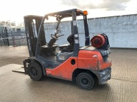 TOYOYA TONERO 3 TON GAS FORKLIFT  - 3