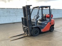TOYOTA TONERO 2.5 TON GAS FORKLIFT 