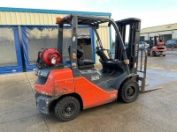 TOYOTA TONERO 2.5 TON GAS FORKLIFT  - 5