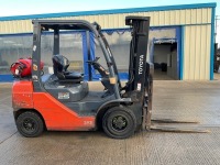 TOYOTA TONERO 2.5 TON GAS FORKLIFT  - 6