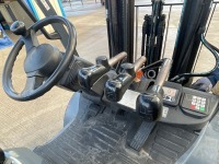 TOYOTA TONERO 2.5 TON GAS FORKLIFT  - 12