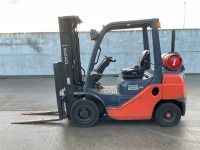 TOYOTA TONERO 2.5 TON GAS FORKLIFT  - 2