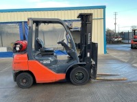 TOYOTA TONERO 2.5 TON GAS FORKLIFT  - 6