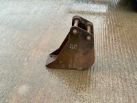 APPROX. 7" TOOTHLESS DIGGING BUCKET TO SUIT 3 TON MACHINE - 4
