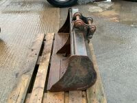 APPROX. 3ft SHUGH BUCKET TO SUIT 3 TON MACHINE  - 4