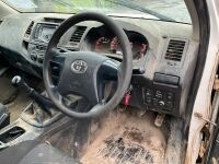 TOYOTA HILUX ACTIVE 2.5 D-4D 4WD DOUBLE CAB PICK UP  - 25