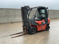 NISSAN 25 2.5 TON DIESEL FORKLIFT