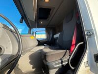 DAF CF250 EURO 6 4x2 18 TON AUTOMATIC CURTAINSIDER - 10