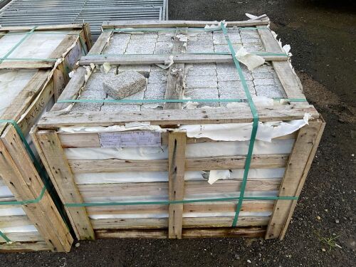 WOODEN CRATE TO INC. APPROX. 632No PIECES OF SILVER GRANITE COBBLES 150mm x 100mm x 50mm
