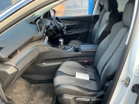 PEUGEOT 3008 ALLURE 1.5 BLUE HDI  - 7