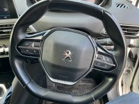 PEUGEOT 3008 ALLURE 1.5 BLUE HDI  - 24