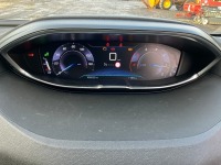 PEUGEOT 3008 ALLURE 1.5 BLUE HDI  - 26