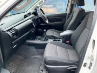TOYOTA HILUX ACTIVE 2.4 D-4D DOUBLE CAB PICK UP - 9