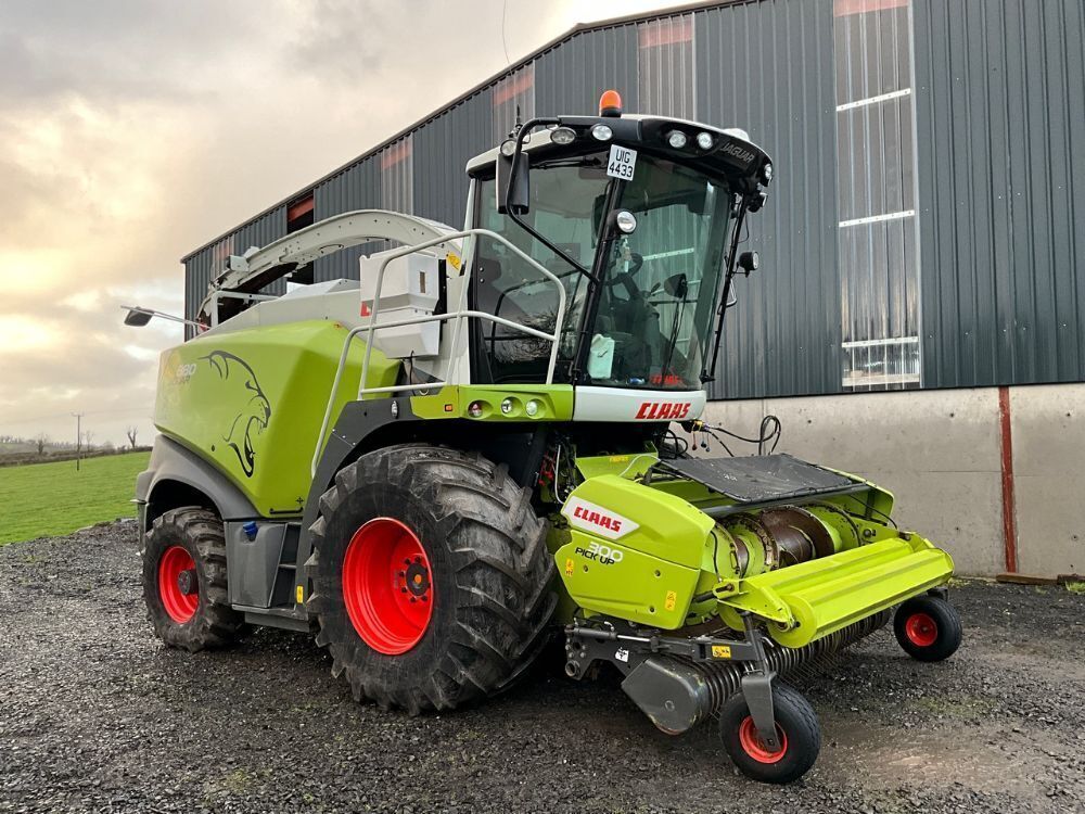 CLAAS JAGUAR 880 SELF PROPELLED HARVESTER