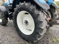 FORD NEW HOLLAND 8260 4WD TRACTOR - 20