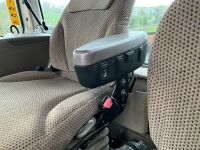 JOHN DEERE 7250R 4WD TRACTOR - 24