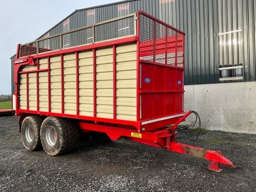 JOHNSTON 18ft TWIN AXLE SILAGE TRAILER