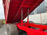 JOHNSTON 18ft TWIN AXLE SILAGE TRAILER - 19