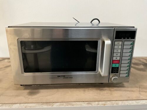 SANYO&nbsp; EM-C1100 240V COMMERCIAL MICROWAVE