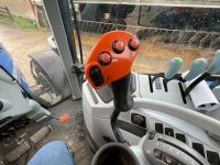 NEW HOLLAND T7.195S 4WD POWER COMMAND TRACTOR - 7