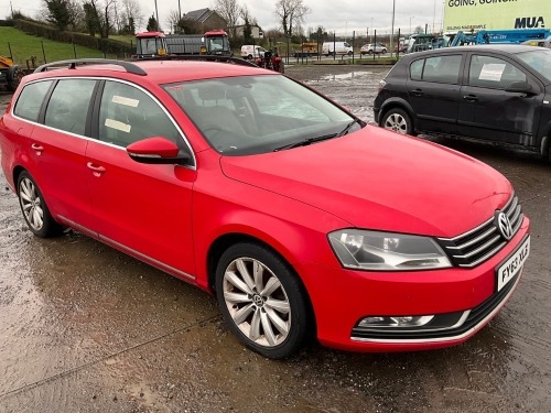 VOLKSWAGEN PASSAT BLUE MOTION TECH HIGHLINE 2.0 TDI ESTATE