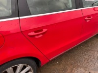 VOLKSWAGEN PASSAT BLUE MOTION TECH HIGHLINE 2.0 TDI ESTATE - 14